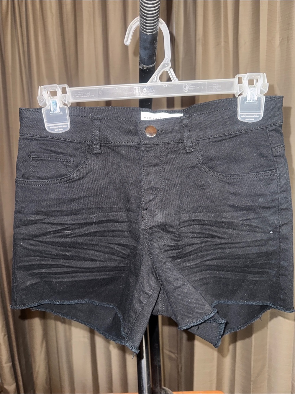 BNWOT
New York Laundry Black High-Rise Denim Cutoff Shorts